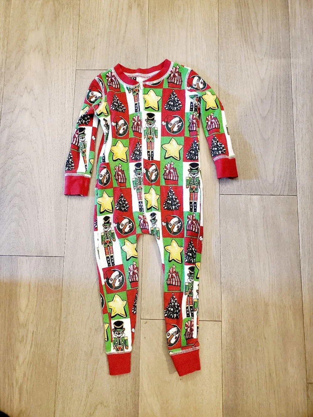 Kids Buc-ees Red & Green Holiday One-Piece Pajama 3T